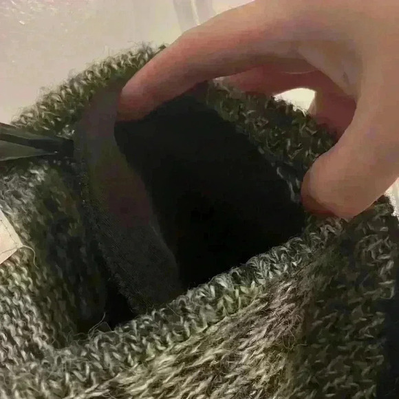 Adolfo collectible vintage sweater with shoulder pads, size L - Picture 8 of 9